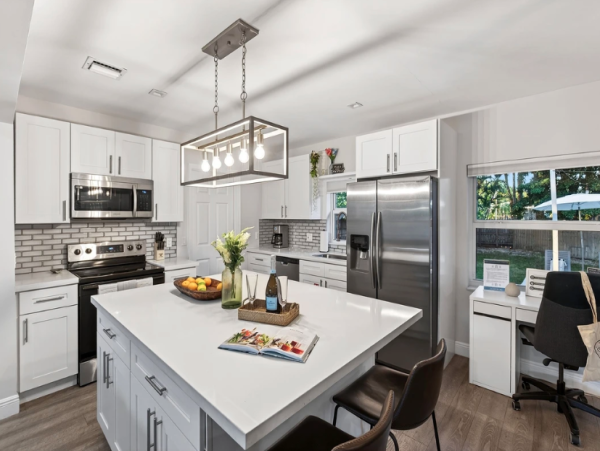 Luxurious Ranch Style Home Near Las Olas - Fort Lauderdale Getaway